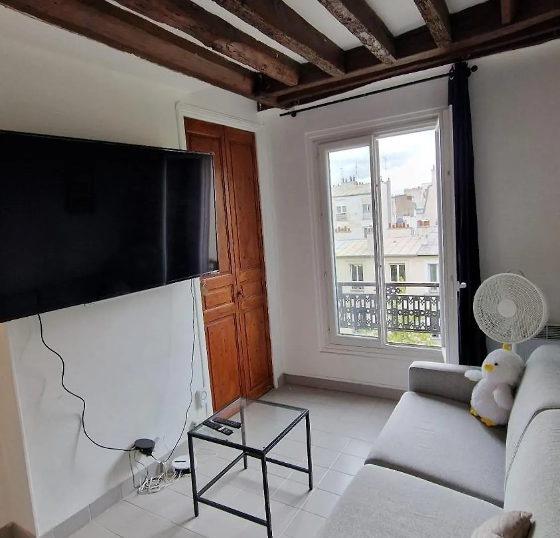 Cosy 1-Bedroom Apartment - Paris 17